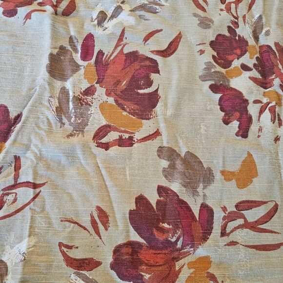 55" x 92" Rectangle Fall Cloth Table Cloth Threshold - Picture 2 of 5